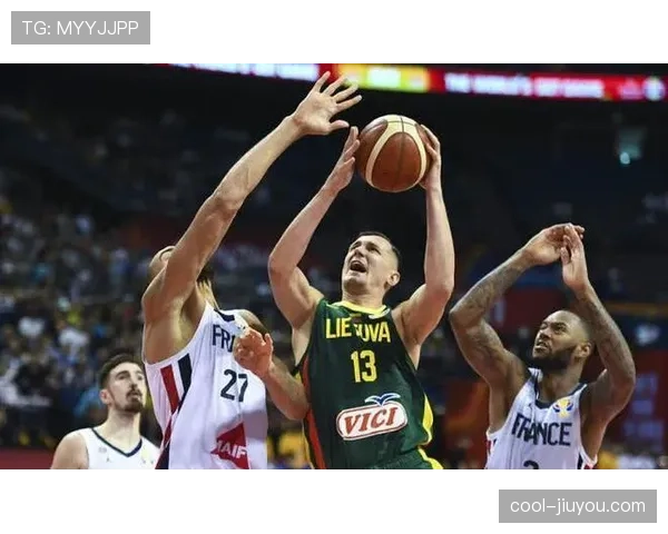 理解FIBA与NBA干扰球判罚规则的不同点